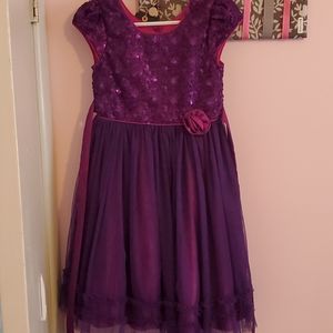 Beautiful purple kids size 12 gown